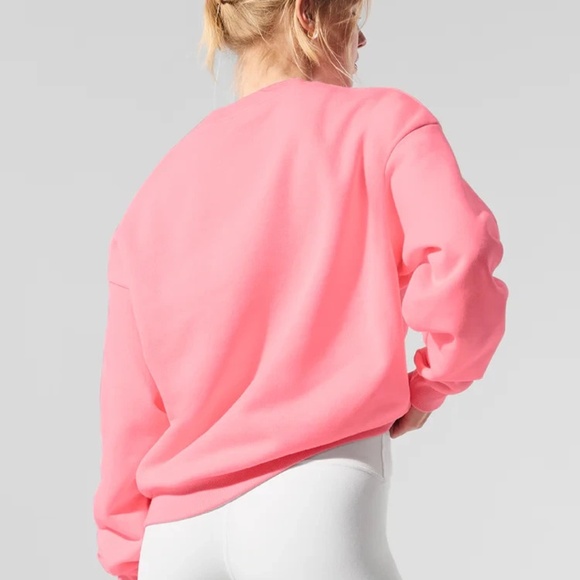Alo Yoga Accolade Crew Neck Pullover in Neon Bubblegum Size S Small NEW - Picture 3 of 4